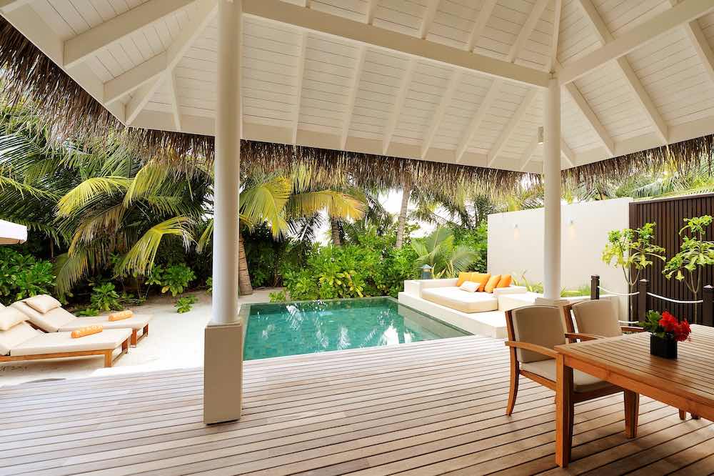 Sunset Beach Suite with Pool photo 2